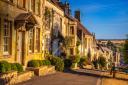 Looking for the perfect day trip away from London? Visit the medieval town of Burford, Oxfordshire for some picturesque views.